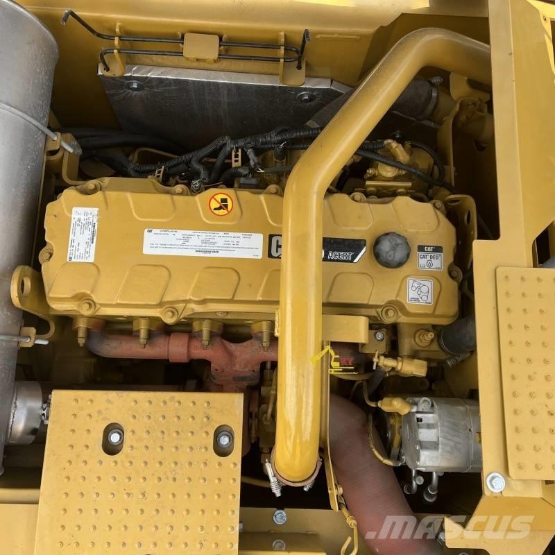 CAT 330D2L Koparki gąsienicowe