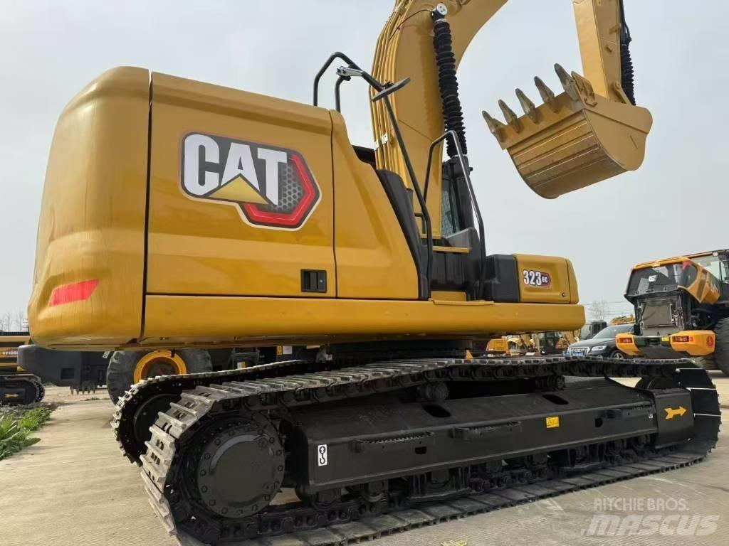 CAT 323GC Koparki gąsienicowe