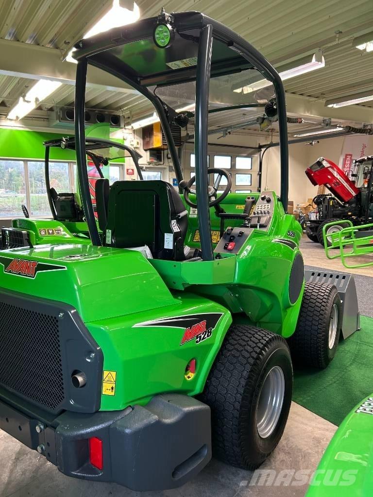 Avant 528 Ładowarki burtowe