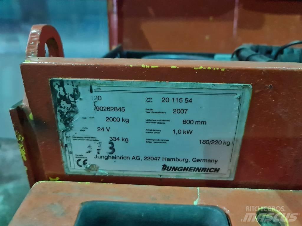 Jungheinrich EJE120 Wózki widłowe unoszące