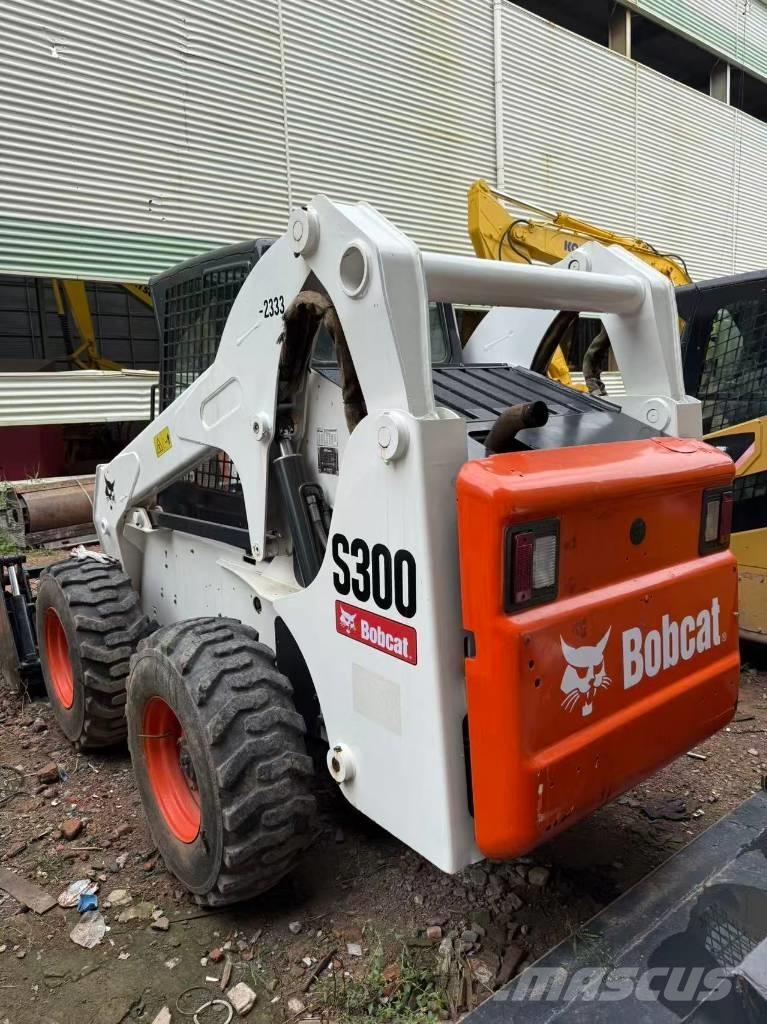 Bobcat S300 Ładowarki burtowe