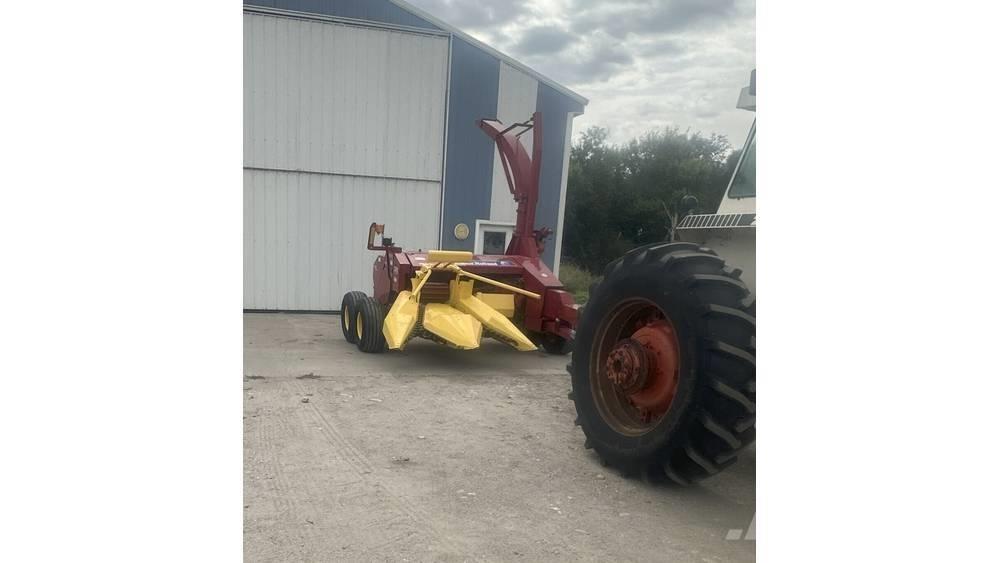 New Holland FP230 Kombajny silosowe