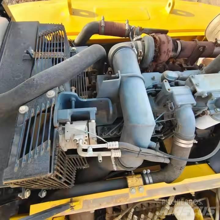 Komatsu PC360 Koparki gąsienicowe