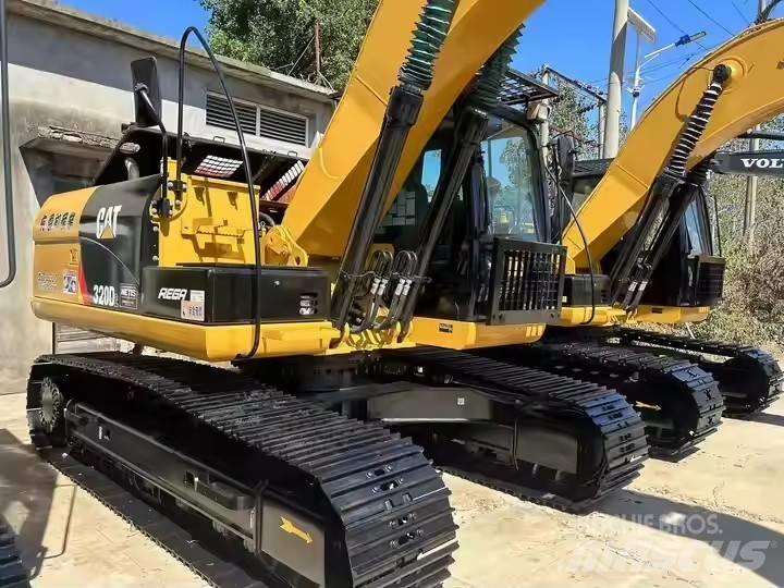 CAT CAT320D2 Midikoparki  7t - 12t