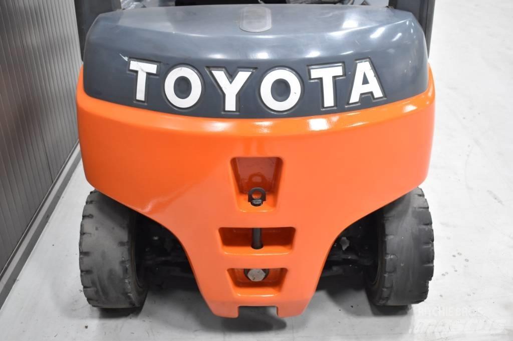 Toyota 8FBMT16 Wózki elektryczne