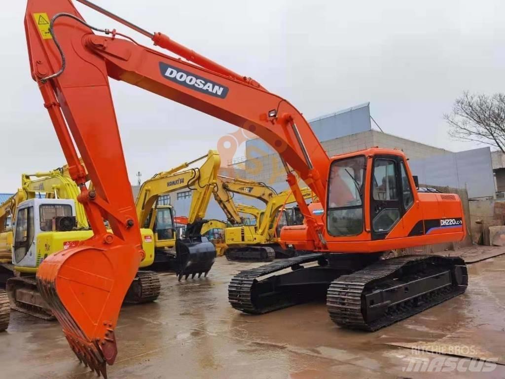 Doosan 220 LC-7 Koparki gąsienicowe