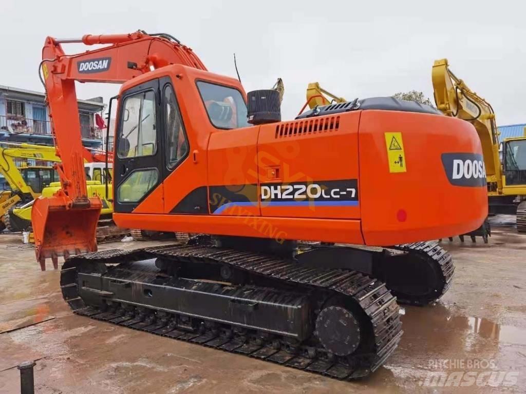 Doosan 220 LC-7 Koparki gąsienicowe