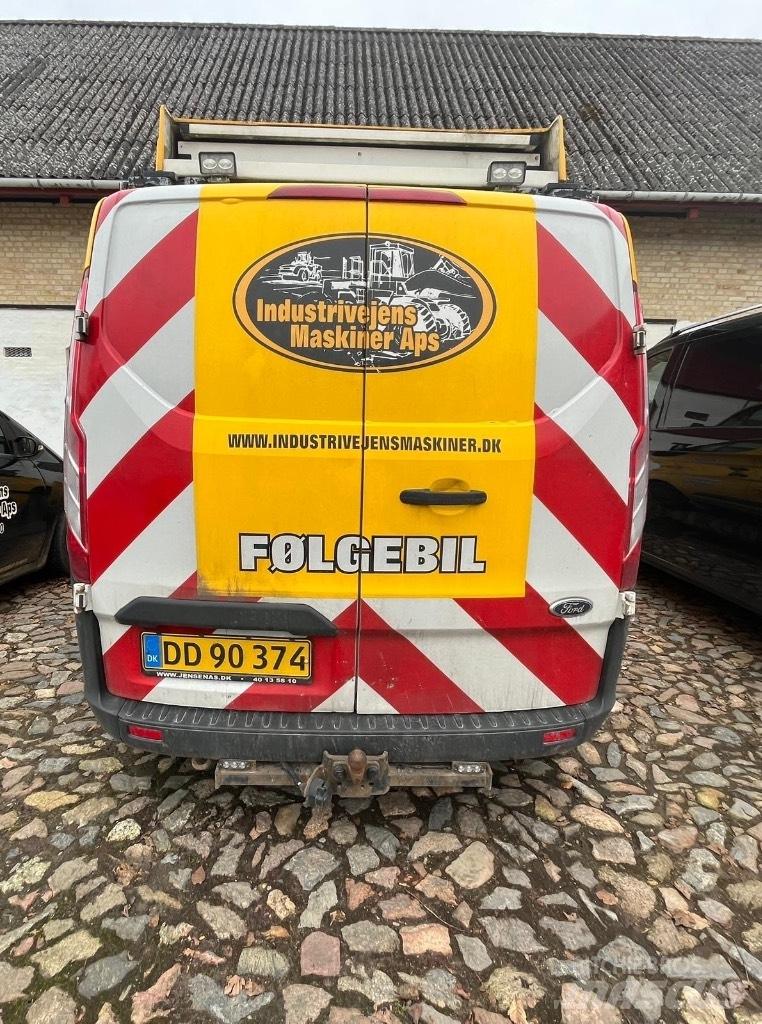 Ford Transit Custom Samochody osobowe