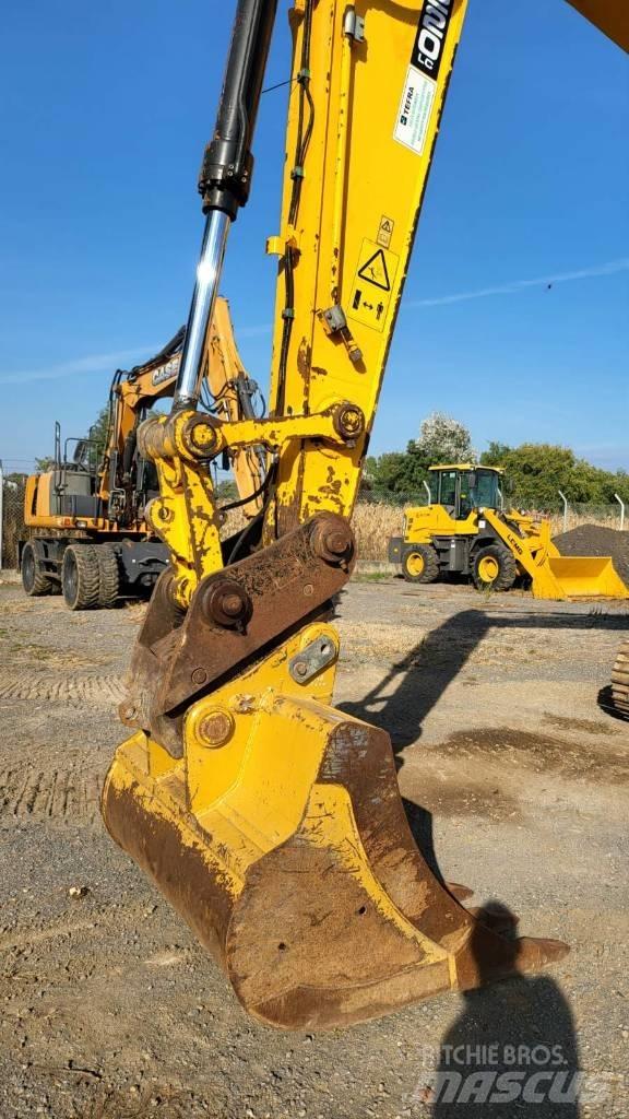 JCB JS 220 LC Koparki gąsienicowe