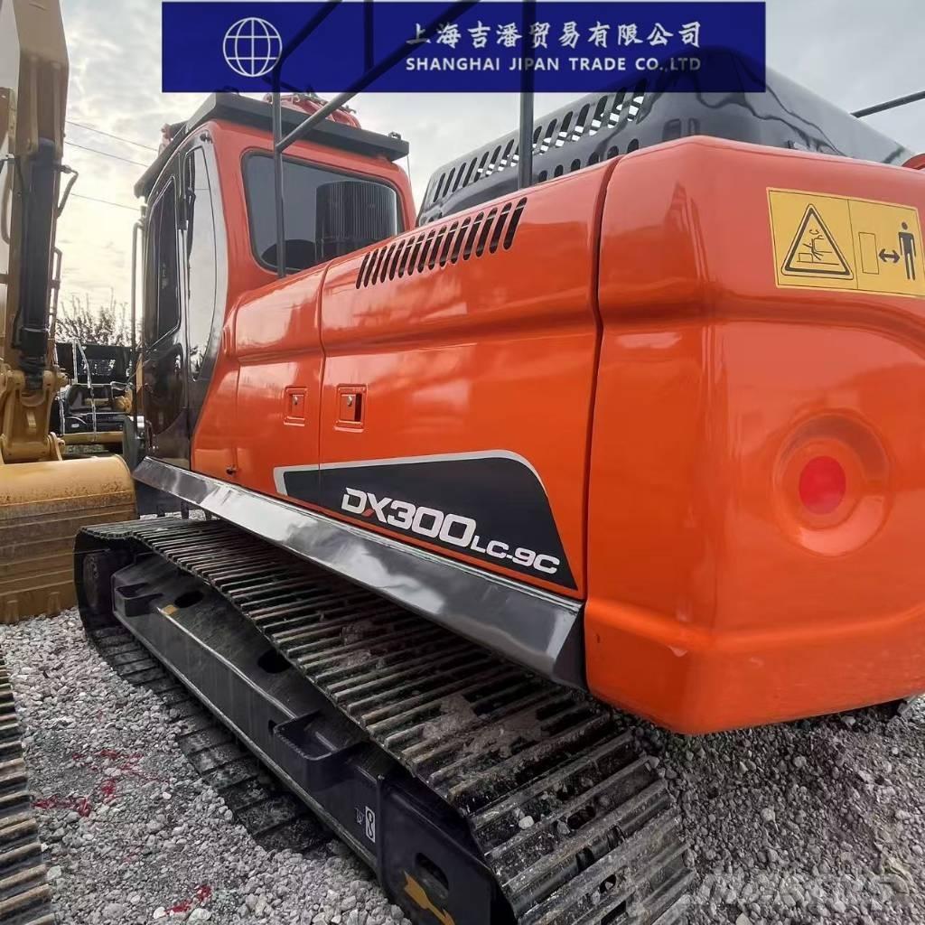 Doosan DX 300 LC Koparki gąsienicowe
