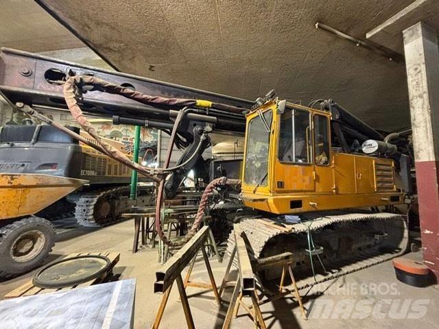 Åkerman Banut H14B Hydrauliczne młoty do palowania