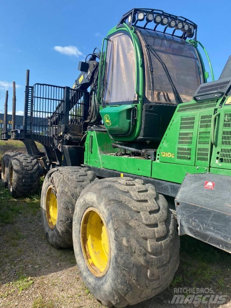 John Deere 1210 G Forwardery