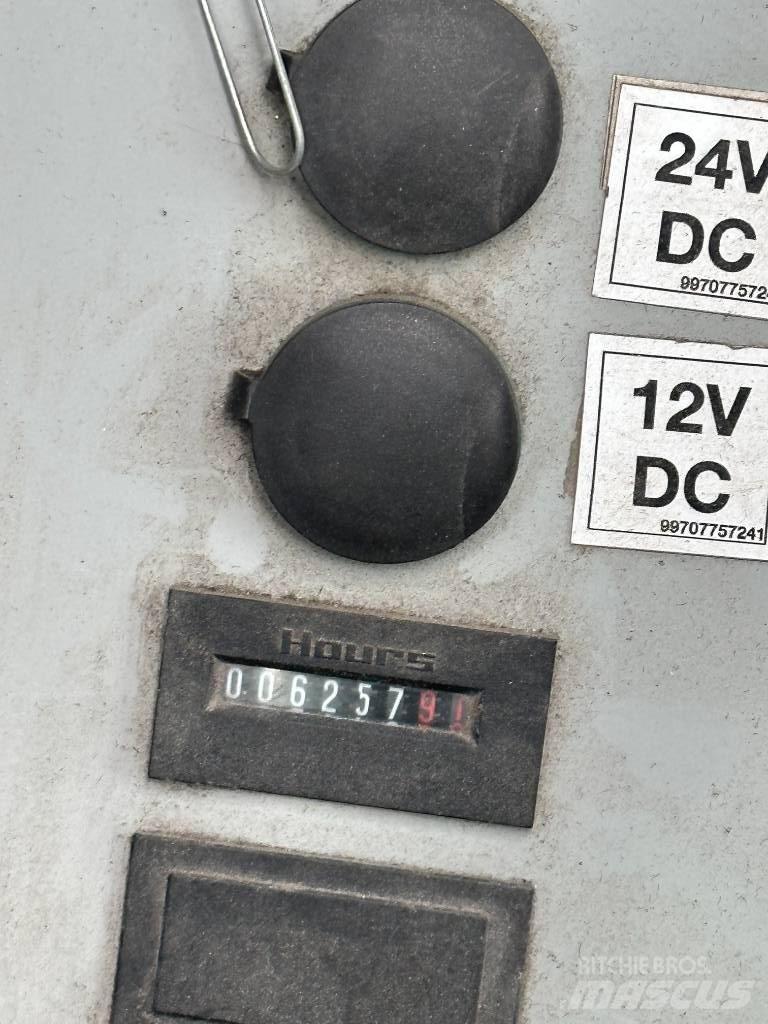 Tadano ATF400G-6 Żurawie szosowo-terenowe