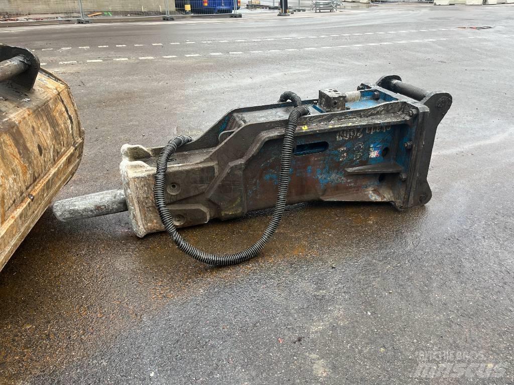 Okada H2600 Młoty hydrauliczne
