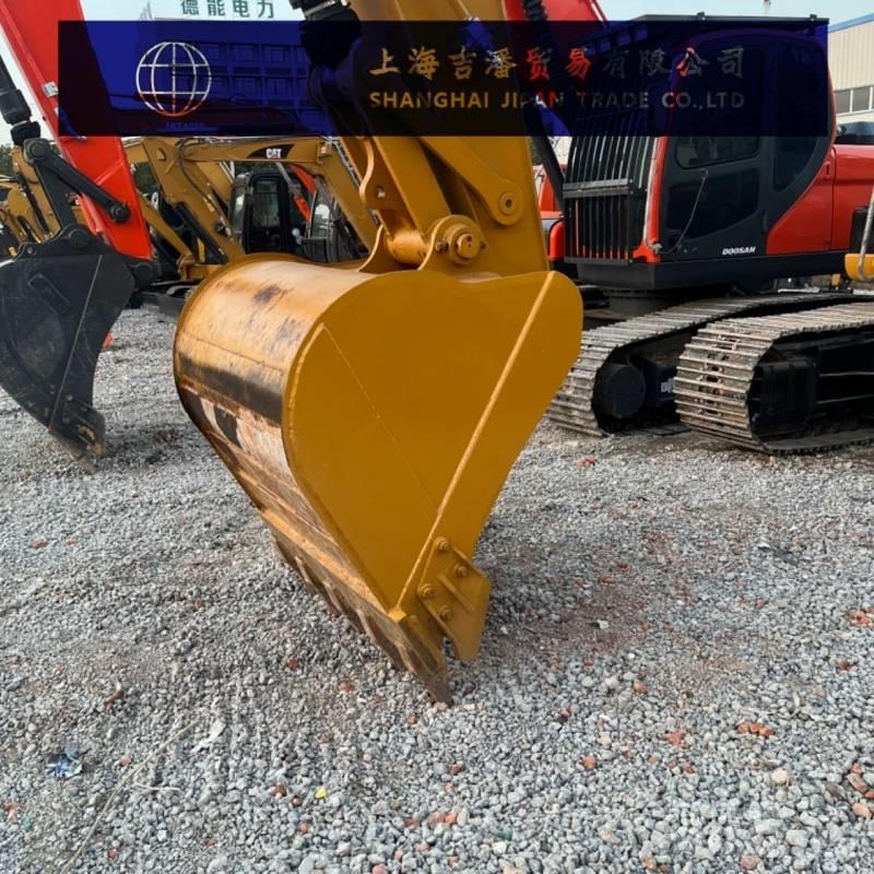 CAT 323 D Koparki gąsienicowe