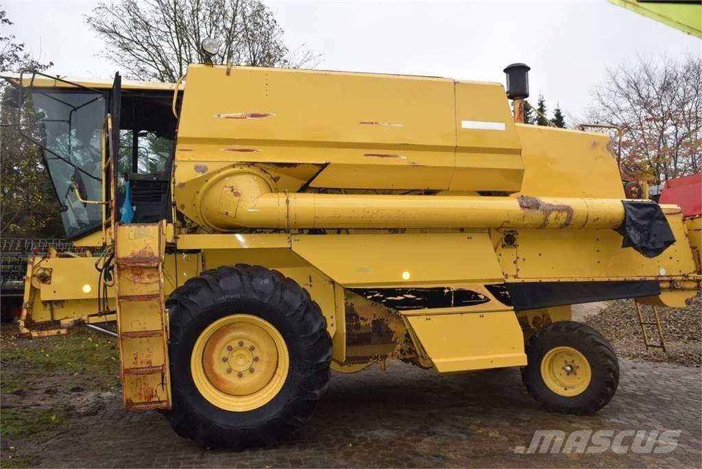 New Holland TF 42 Kombajny zbożowe