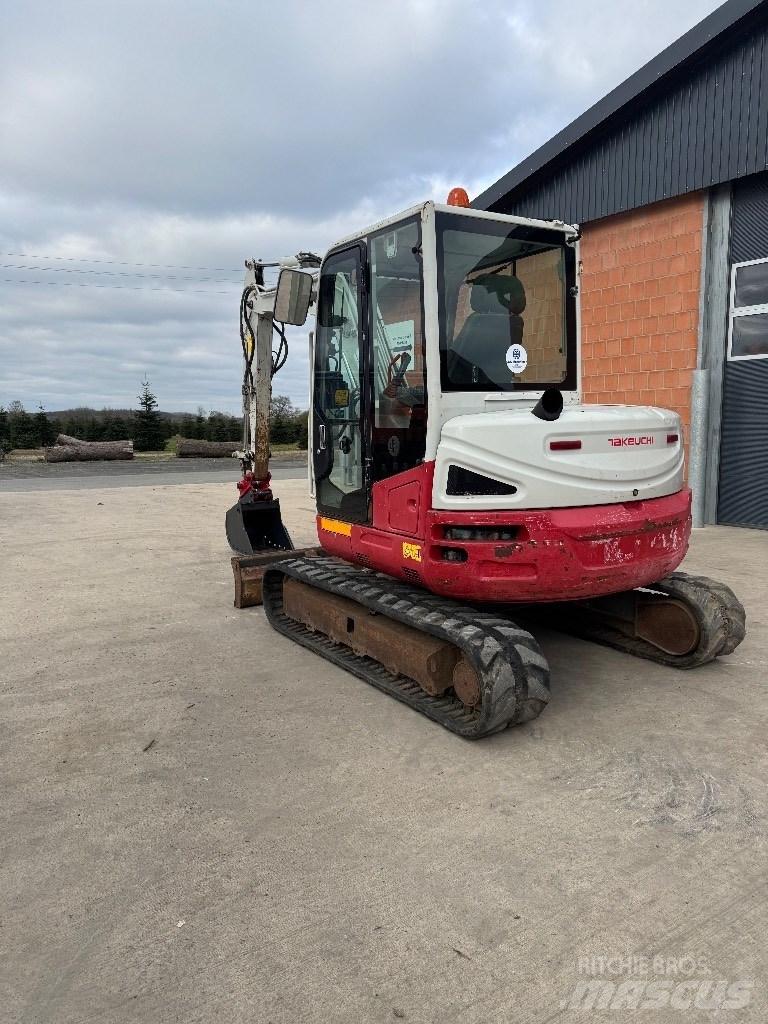 Takeuchi TB 260 Minikoparki