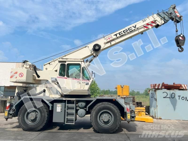 Terex A 300 Żurawie terenowe