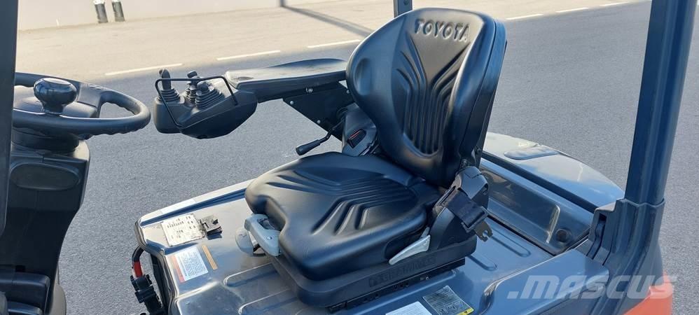 Toyota 8FBMT16 Wózki elektryczne