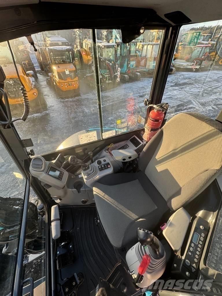 Airman AX 38 U-6 A Minikoparki