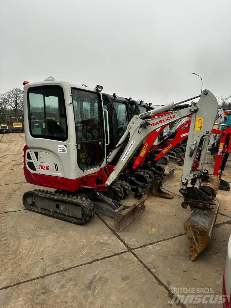 Takeuchi TB 216 Minikoparki