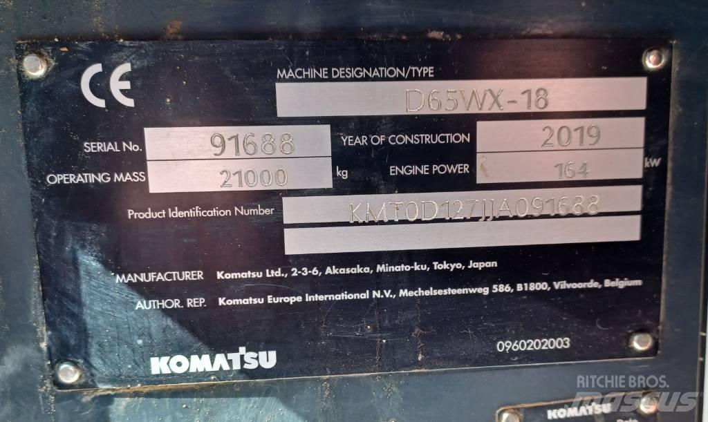 Komatsu D65WX-18 Spycharki gąsienicowe