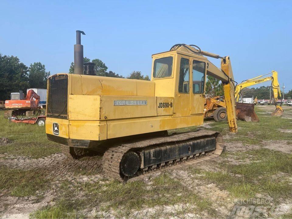 John Deere 690 B Koparki gąsienicowe