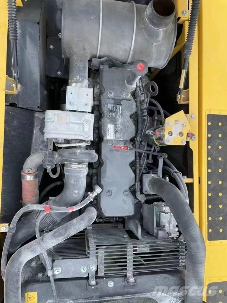 Komatsu PC220-8 Koparki gąsienicowe