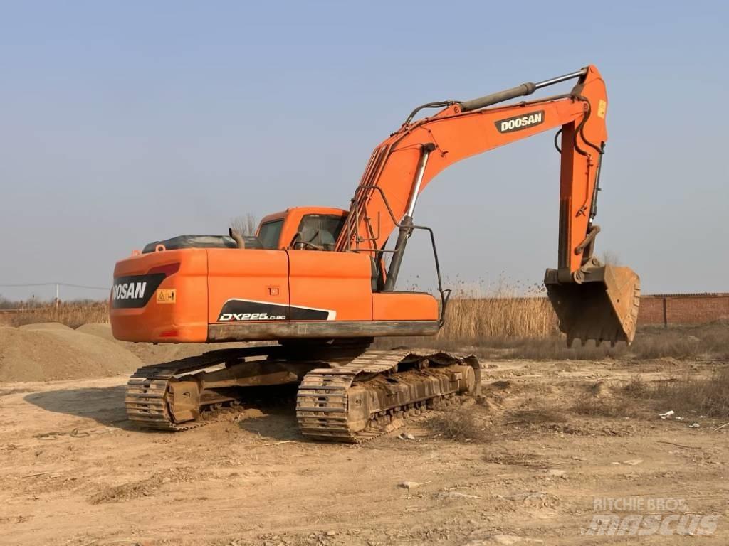 Doosan DX225LC-9C Koparki gąsienicowe