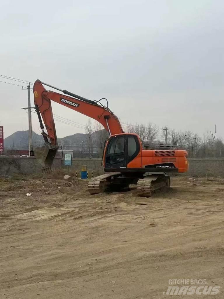Doosan DX225LC-9C Koparki gąsienicowe