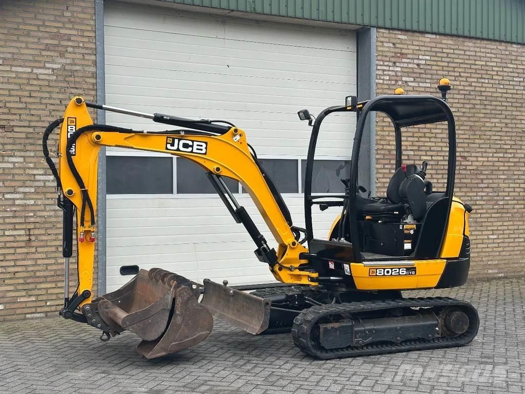 JCB 8026 CTS Minikoparki
