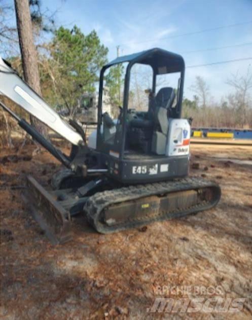 Bobcat E45 Minikoparki