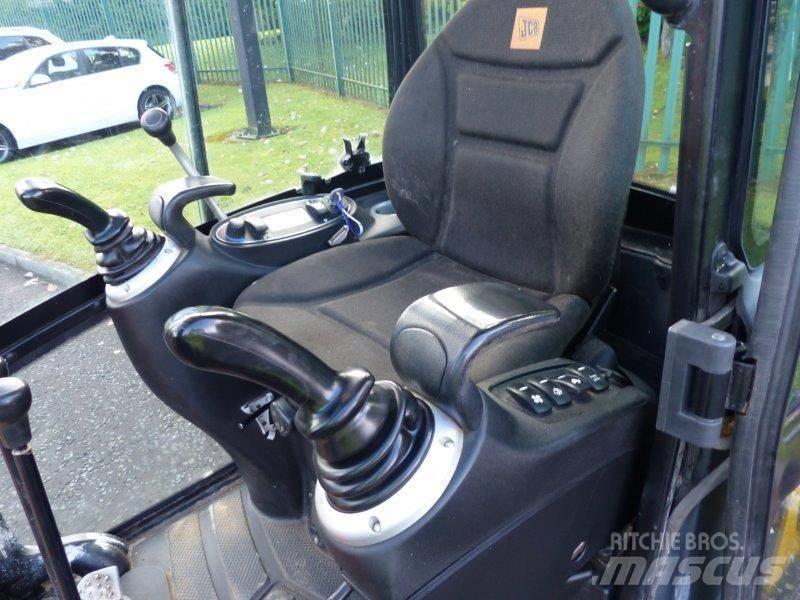 JCB 8018 Minikoparki