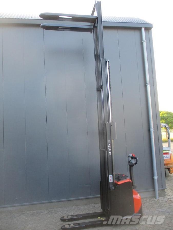 Toyota SWE 120L Wózki widłowe unoszące z dyszlem