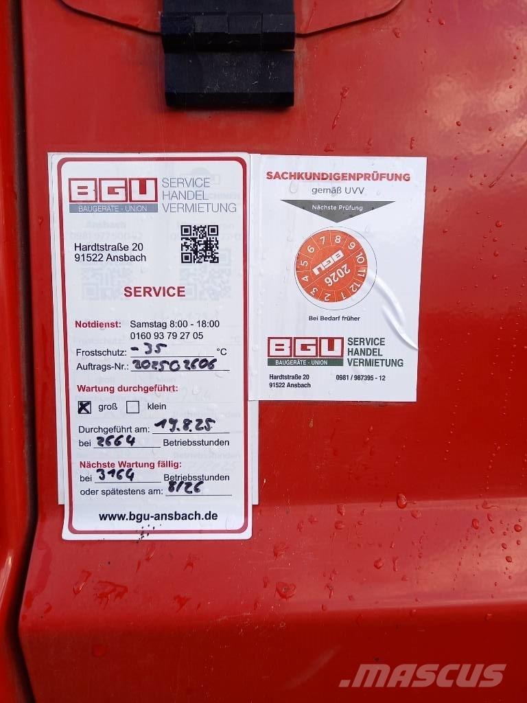 Manitou 220 TJ + Podnośniki teleskopowe