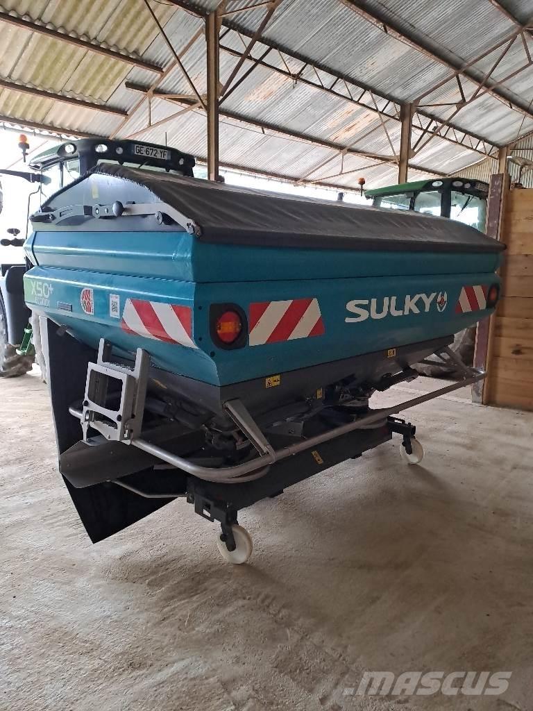Sulky X50+ Opryskiwacze do nawozów sztucznych
