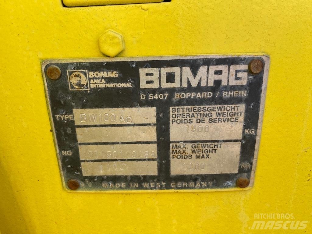 Bomag BW 100 AC Walce typu kombi