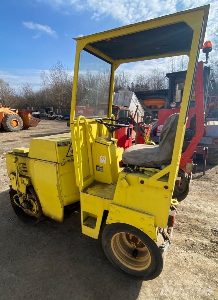 Bomag BW 100 AC Walce typu kombi