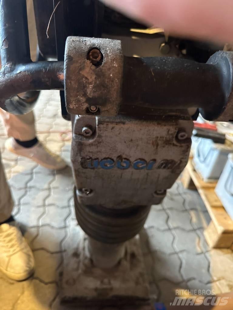 Weber Jordloppe Ubijaki
