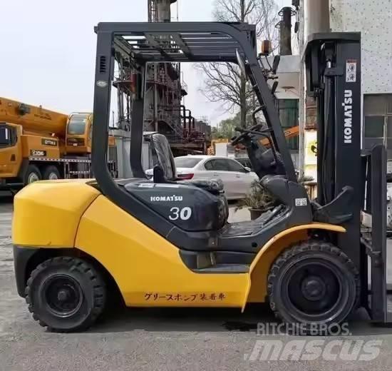 Komatsu 30 Wózki Diesla