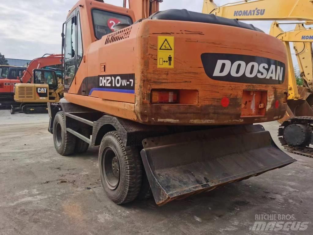 Doosan DH 210 W-7 Koparki kołowe