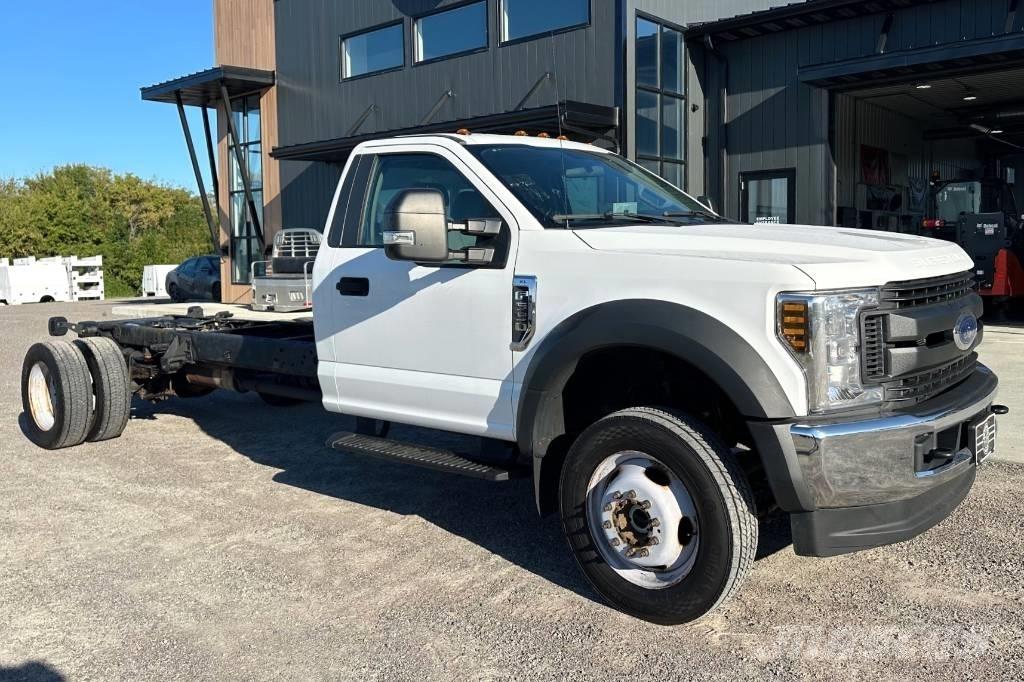 Ford F 550 XL SD Pojazdy pod zabudowę