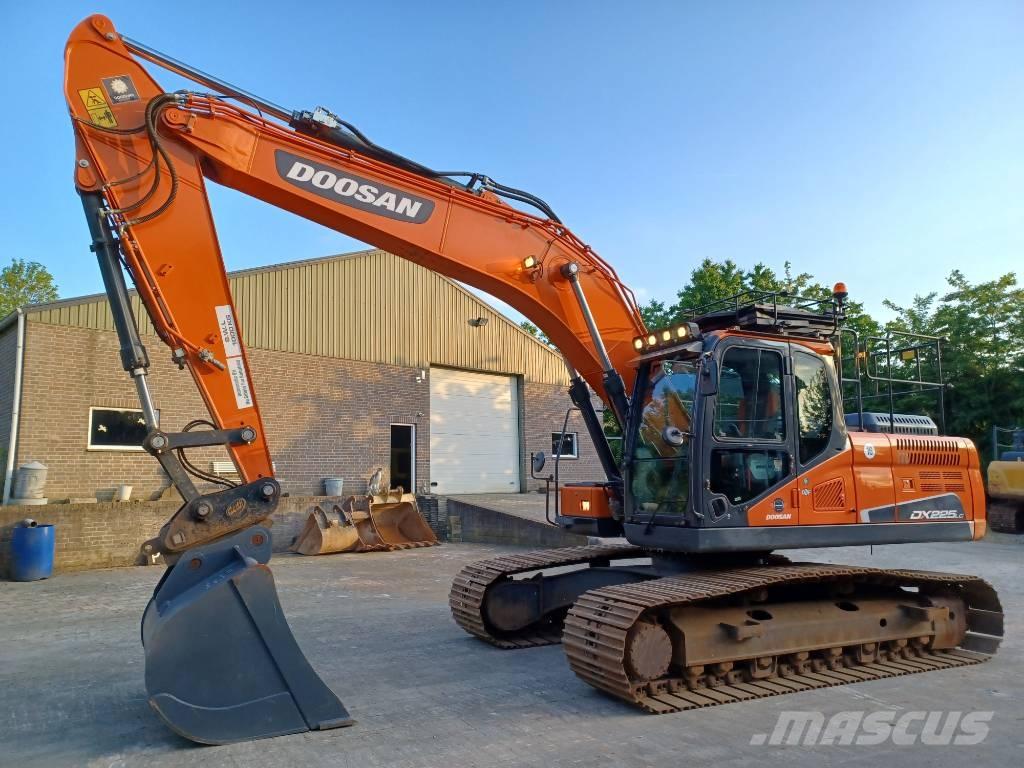 Doosan DX 225 LC-5 Koparki gąsienicowe
