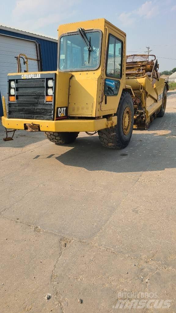 CAT 613 C II Skrobaki
