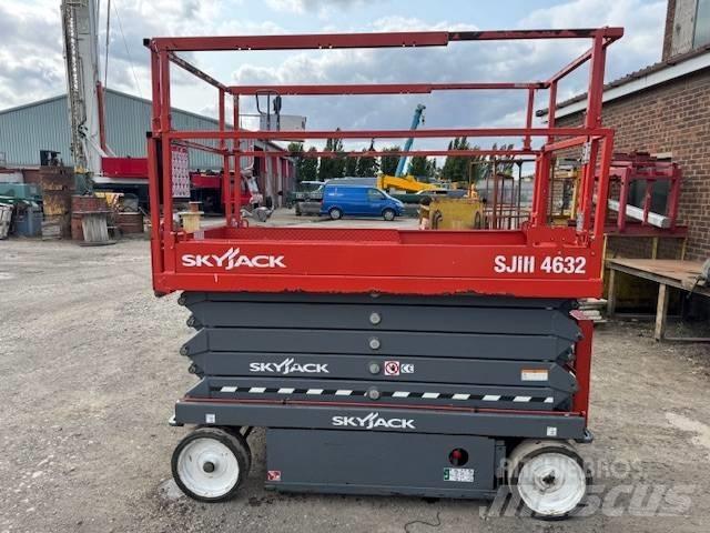 SkyJack SJ 4632 Podnośniki nożycowe