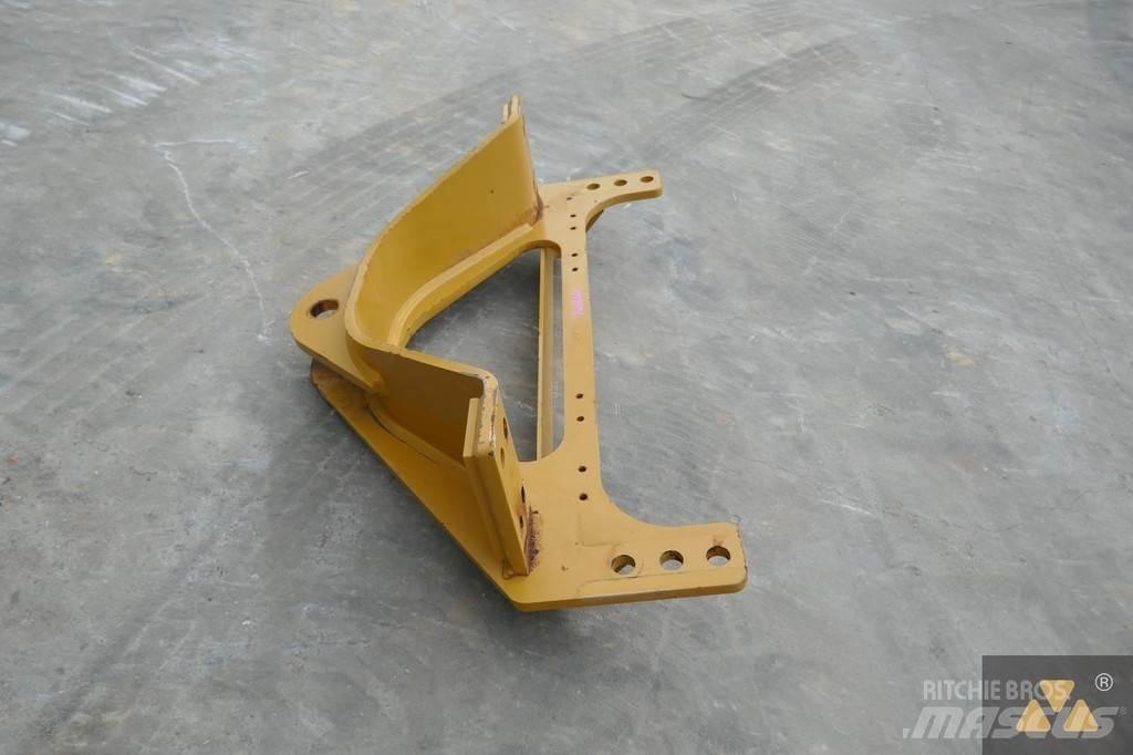 CAT 140M3 Drawbar Transport - Inne