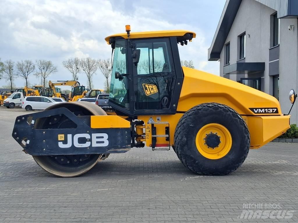 JCB VM 137 Walce jednobębnowe