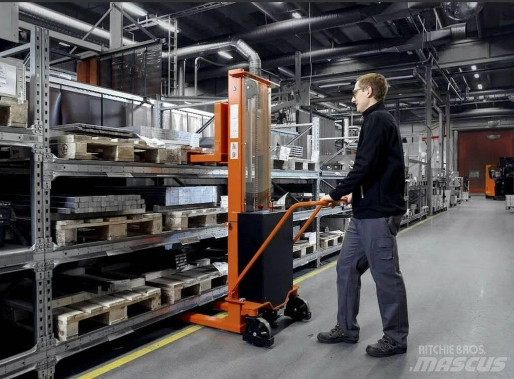 Toyota SHL080 Wózki paletowe ręczne.