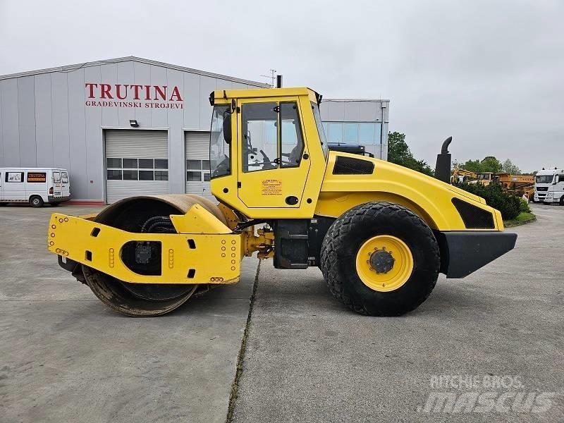 Bomag BW 213 D H-4 Walce jednobębnowe