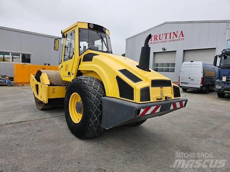 Bomag BW 213 D H-4 Walce jednobębnowe